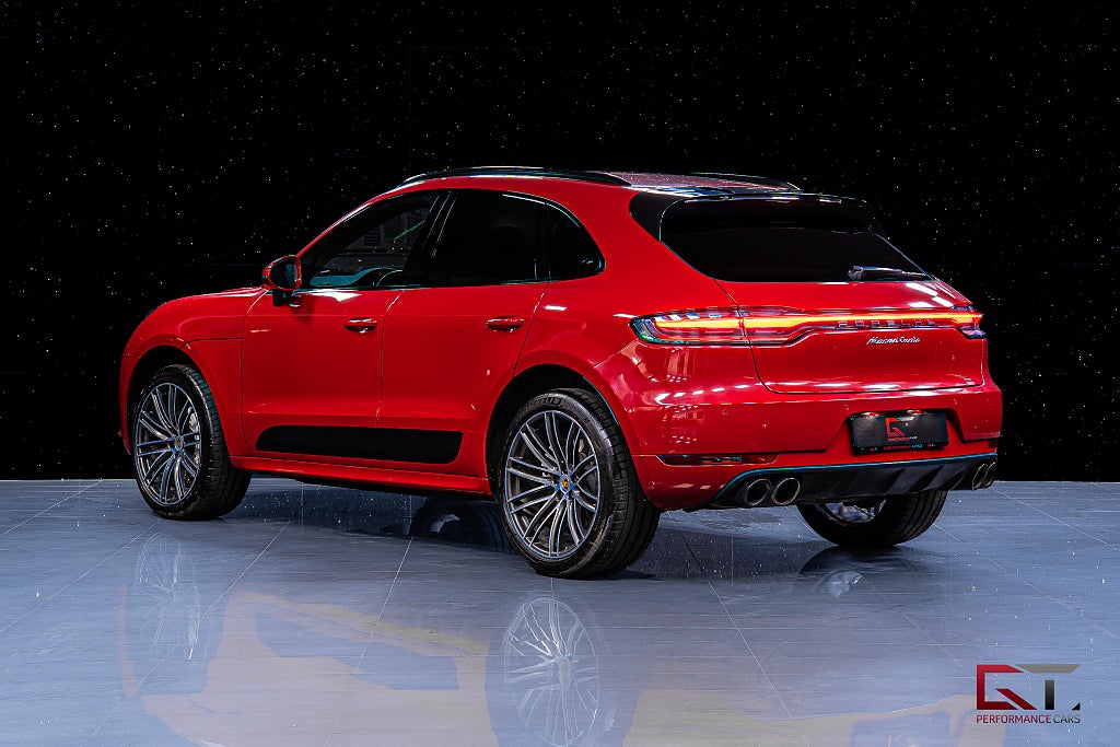 Porsche Macan Turbo PDK 18-vägs ACC Sportavgassystem BOSE 21" Värmare