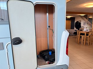 Husbil-halvintegrerad Knaus Sport TI 6 av 15