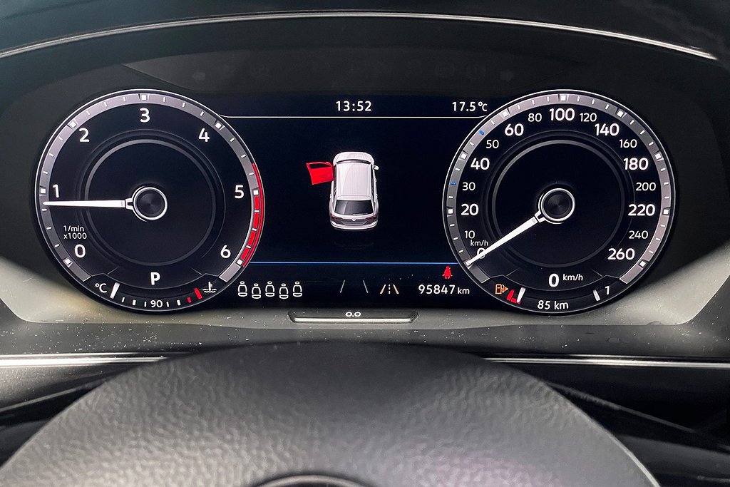 Volkswagen Tiguan Allspace R-LINE |4WD|DRAG | 7sits| Värmare 2019