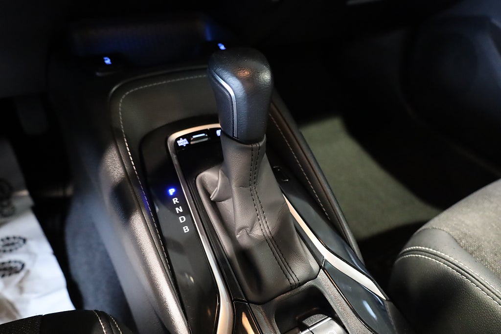 Toyota Corolla Touring Sports Hybrid e-CVT Style Kamera Rattvärme 2022