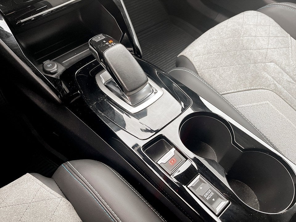 Bild på Peugeot 2008 GT Pack 50kWh 136hk Aut - B-KAMERA, CARPLAY, NAV