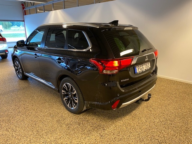 Mitsubishi Outlander 2017, bild 3/43