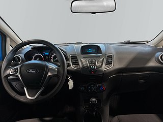 Ford Fiesta 5-dörrar 1.25 Trend Psens Kamrem bytt S&V-däck