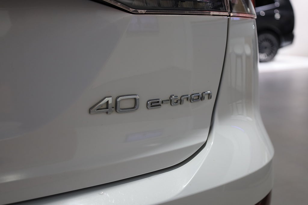 Audi Q4 E-Tron e-tron Proline CarPlay Värmare PDC Leasbar 2023