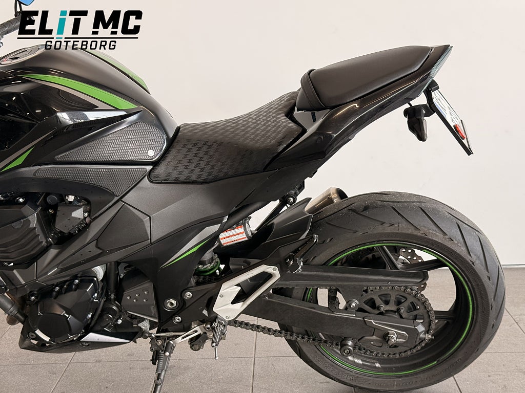 Kawasaki Z800 2016 - miniatyr 16