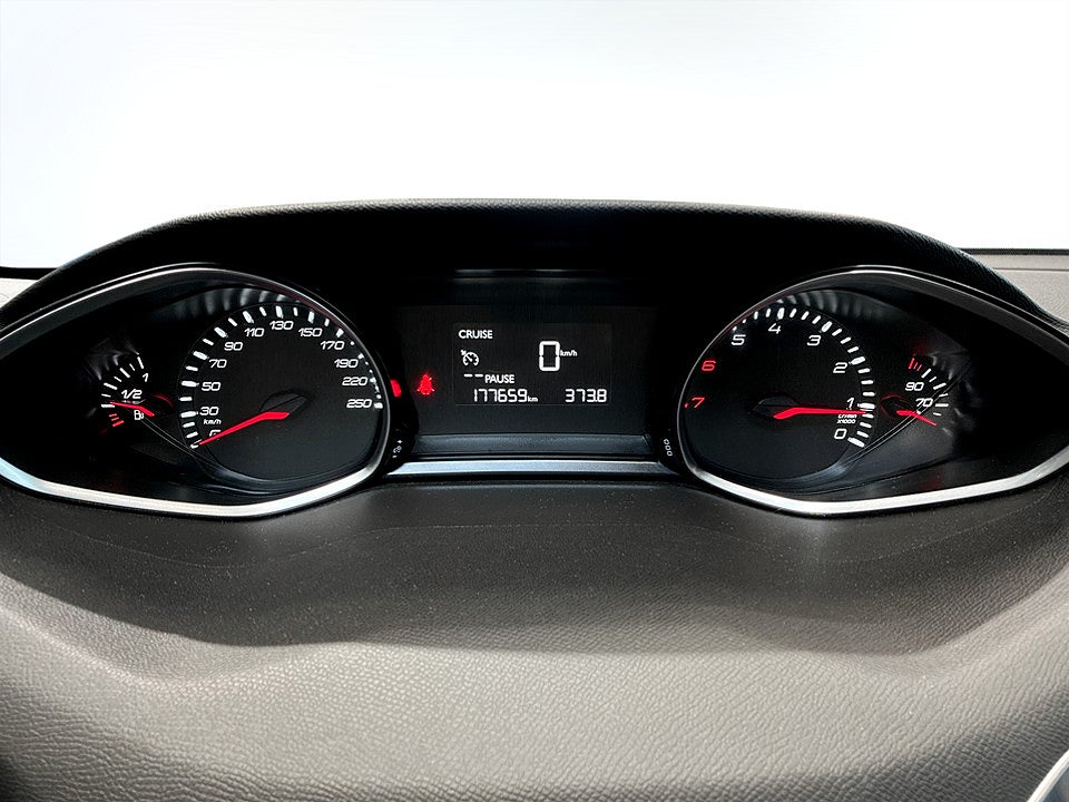 Bild på Peugeot 308 sw Active 1.2 PT 110hk P-SENSORER SÄTESVÄRMARE FRAM