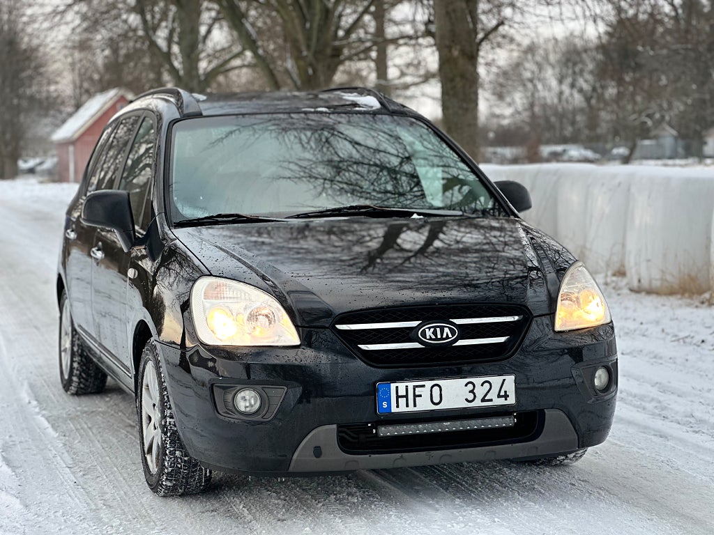 Kia Carens 2.0 CVVT GLS Svensksåld 7 sits, Dragkrok, 