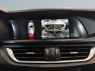 Alfa Romeo Stelvio 2.0 Turbo 16V Q4 S&V-hjul MoK-värm Kamera Rattvärme – bild 15