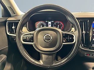 Volvo V90 D3 Aut Drag Fullservad Psens Keyless S&V Värmare