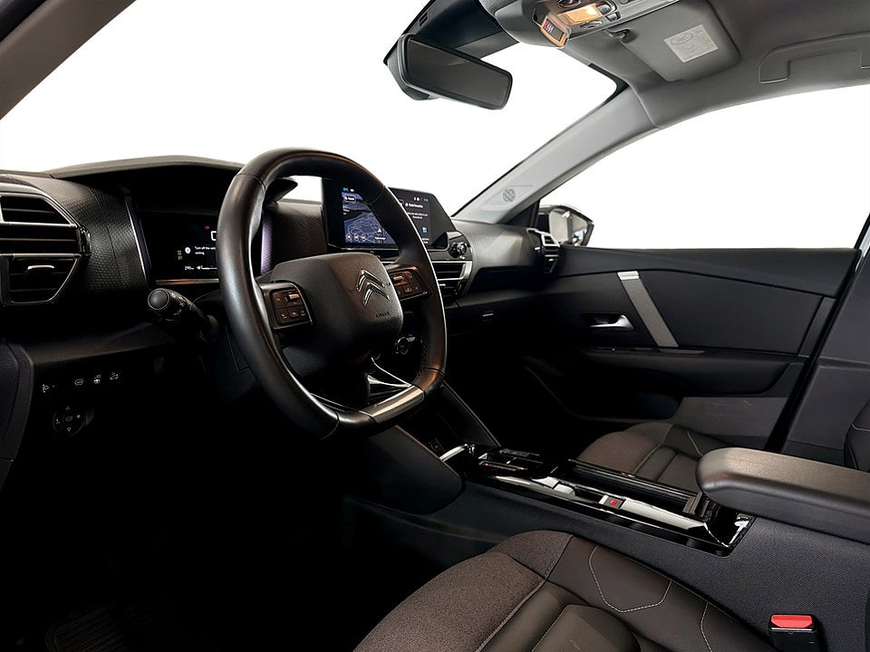 Bild på Citroën C4-X Shine 1.2 PT 130hk Aut B-KAMERA CARPLAY