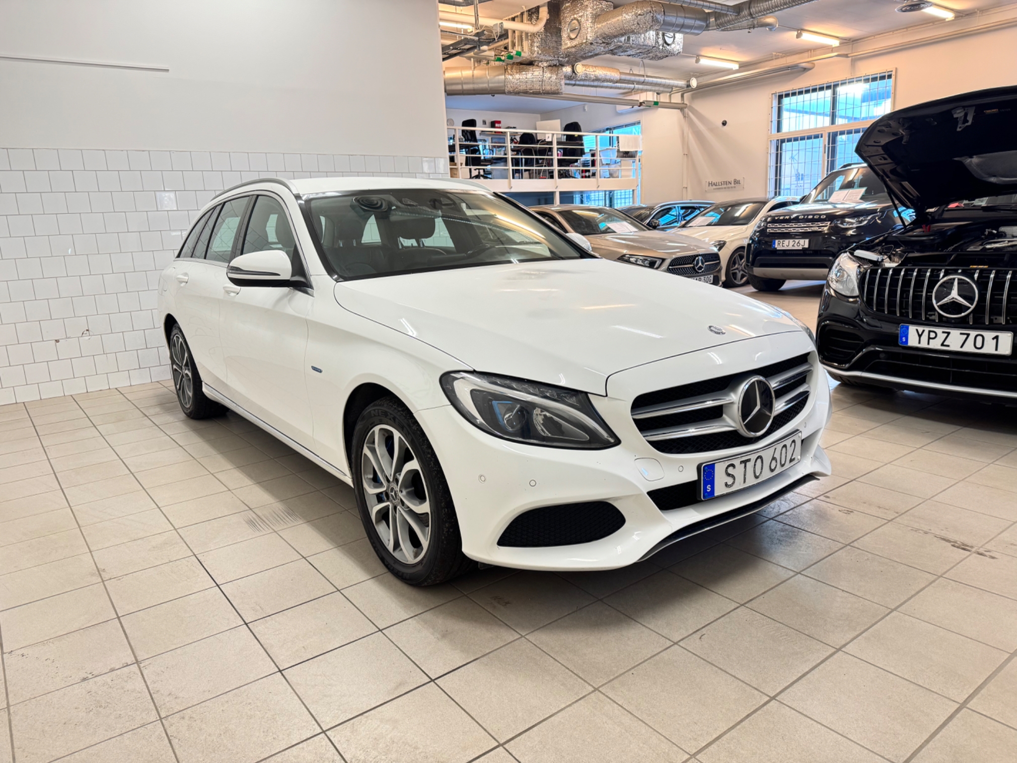 Mercedes-Benz C 2017, photo 4/33