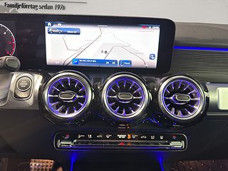 SUV Mercedes-Benz GLB 7 av 14