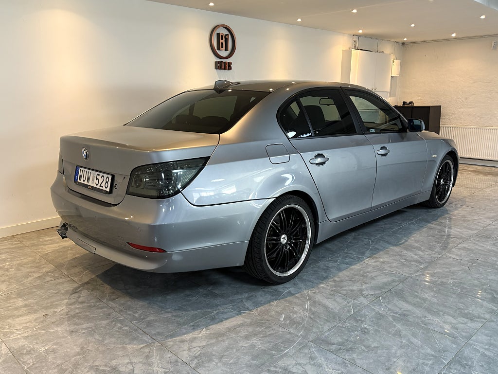 BMW 530i Sedan 258HK AUTOMAT 2-ÄGARE LÅGMIL SKINN HEAD-UP