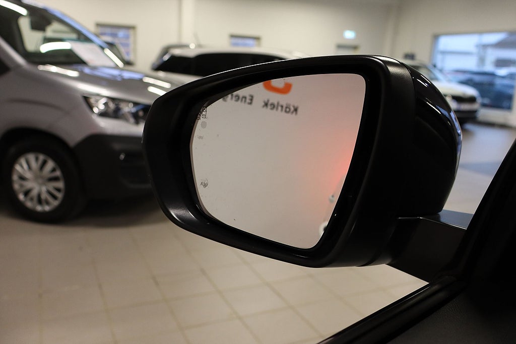 Bild på Peugeot 3008 GT 1.2 PT 130hk Aut - BACKKAMERA