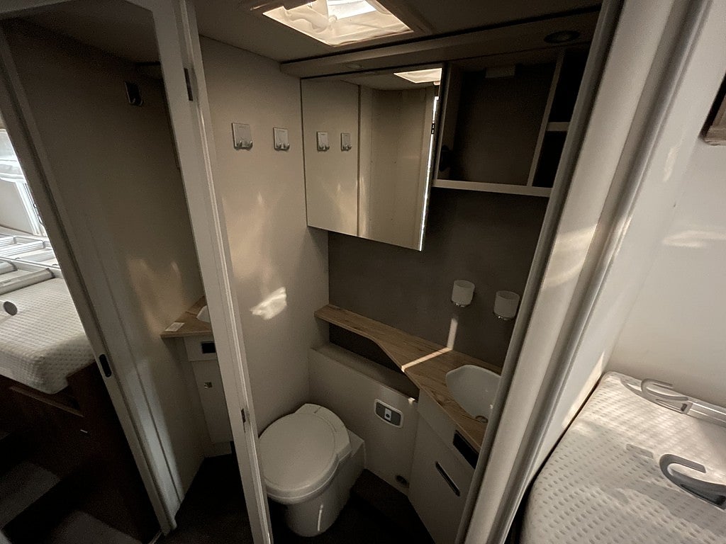 Dethleffs Trend 7057 / B-körkort / Taksäng / Långbädd / Garage / 4495kr/må - Dethleffs