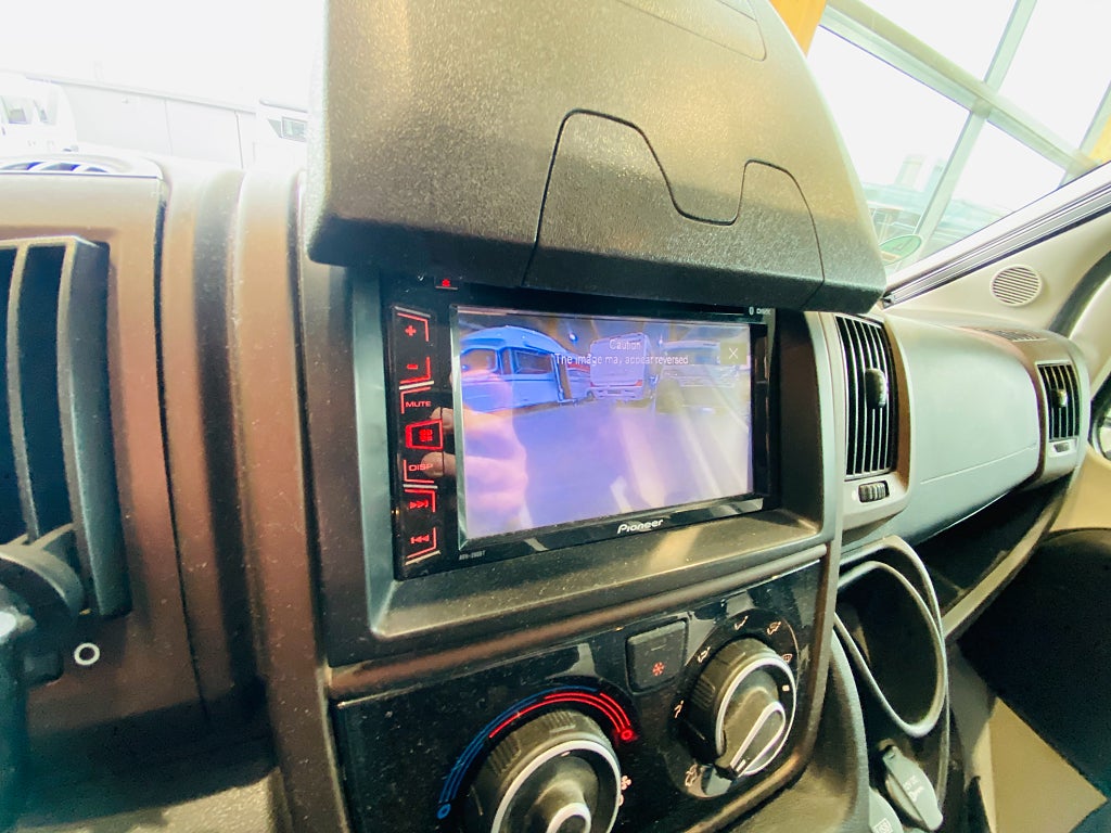 Kabe TMX 780 LB /AC bodel/Dragkrok/Solcell/Automat 150hk/Ugn/Taksäng - Kabe