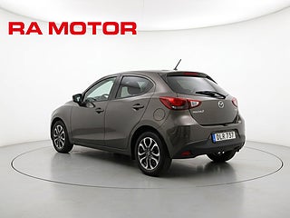 Halvkombi Mazda 2 4 av 24