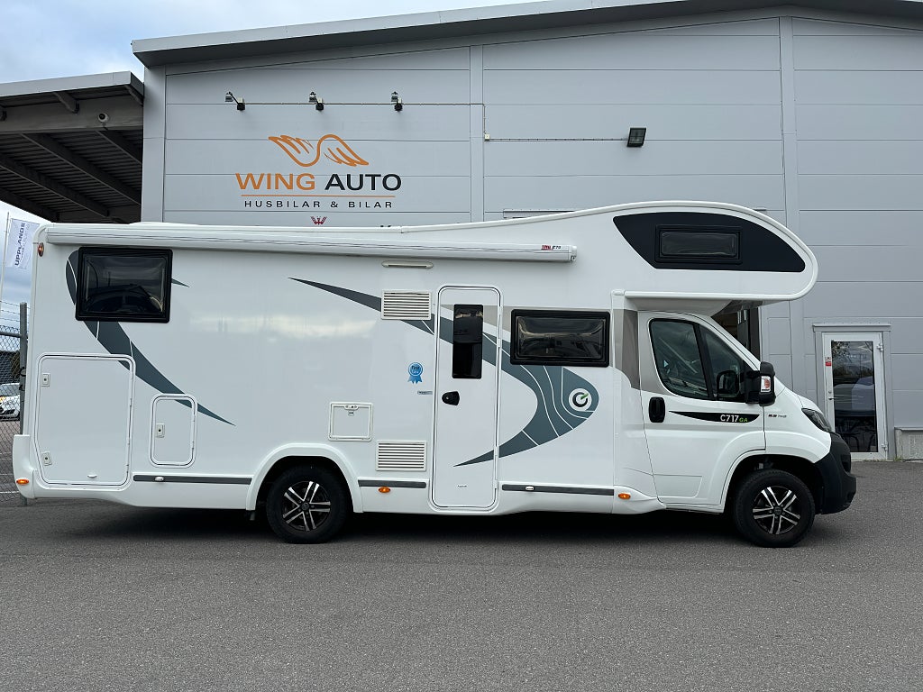 Chausson C717 First Line Långbädd! 6 sovplatser! Förtält! AC Får köras på