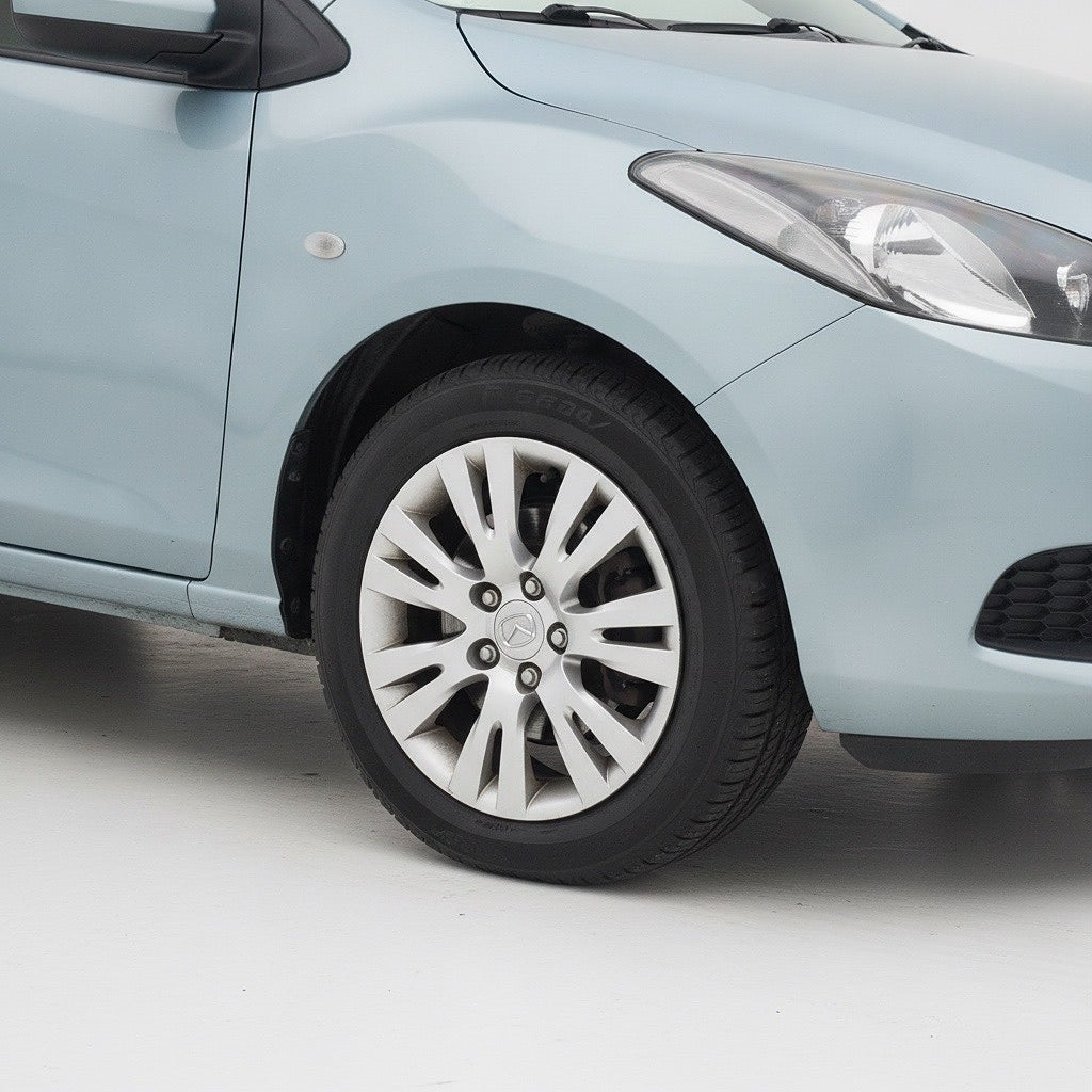 Mazda 2 12 MÅNADERS GARANTI