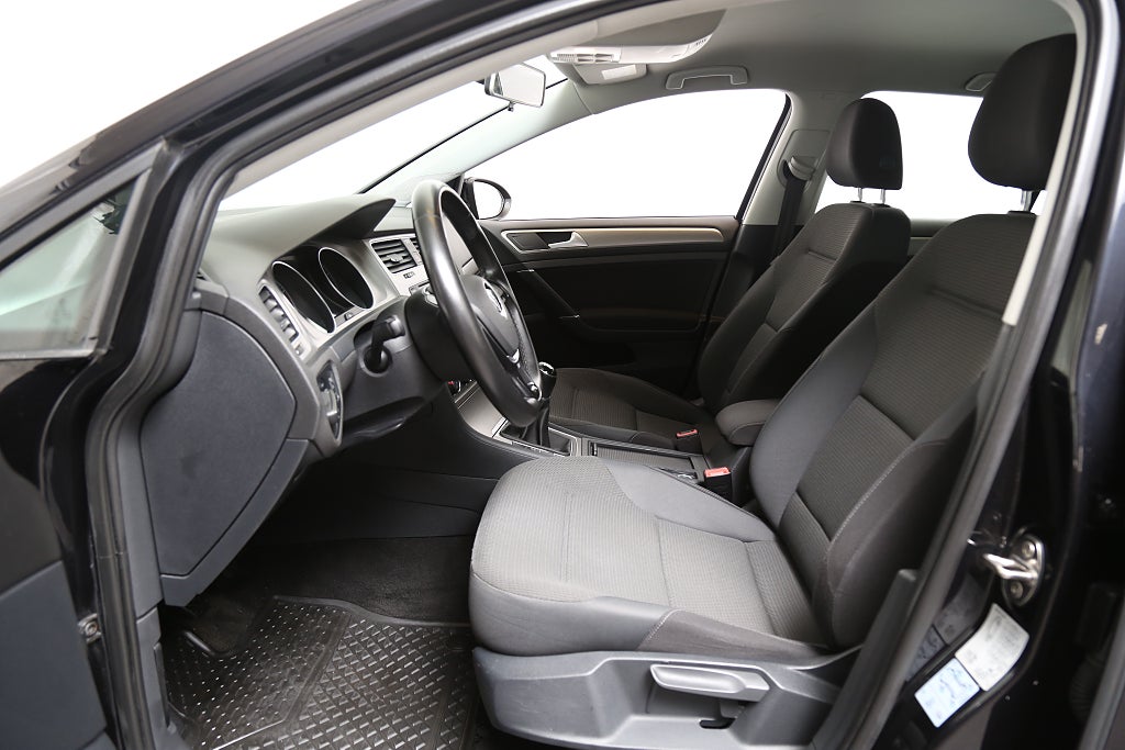 Volkswagen Golf 1,2 TSI 110hk 5-dörrar CarPlay P-sensor 2016