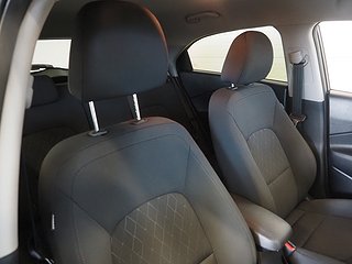 Halvkombi Kia Rio 11 av 20