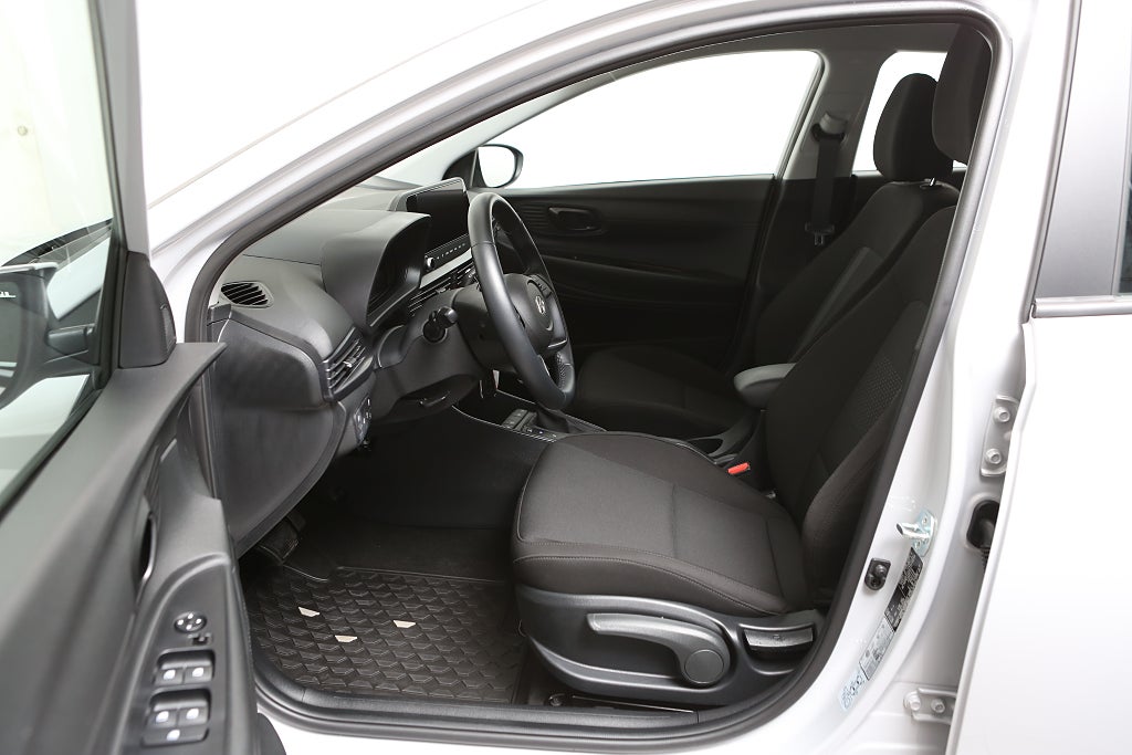 Hyundai i20 * 1,0T Mhev Aut Essential 100HK| Moms 2025