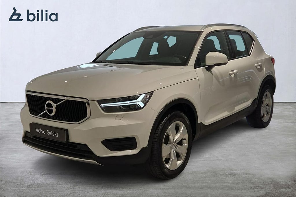 Volvo XC40 T2 FWD Momentum / Värmare /