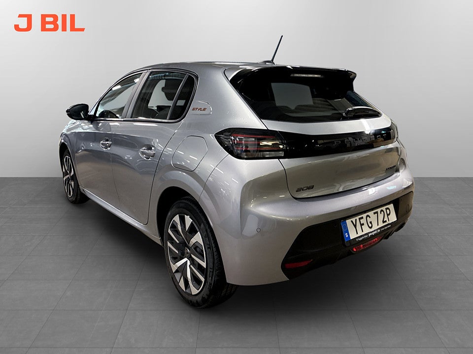 Bild på Peugeot 208 Style Hybrid 100hk Aut CARPLAY BACKSENSORER