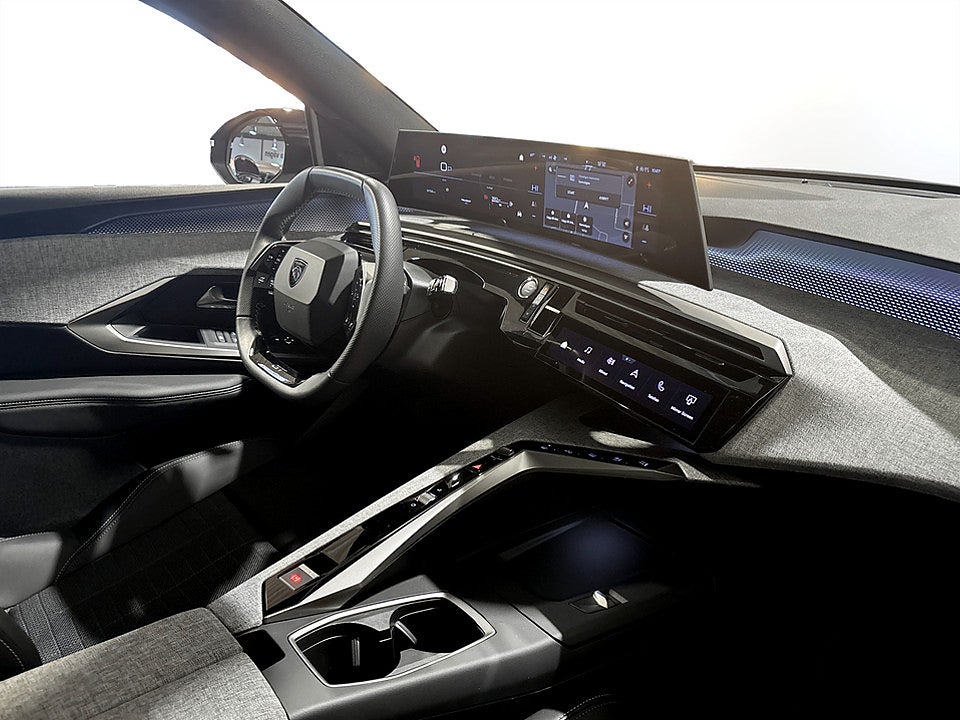 Bild på Peugeot 5008 GT Hybrid 145hk Aut 7-SITS B-KAMERA CARPLAY