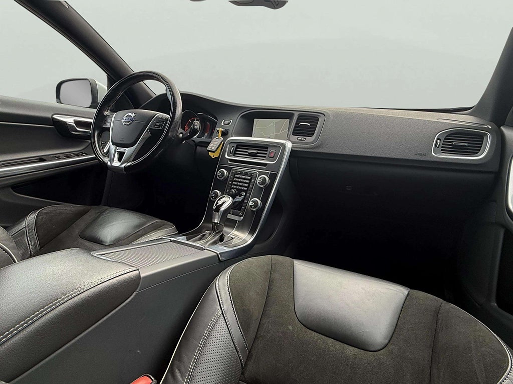 Volvo V60 D4 Geartronic R-Design  - miniatyr 15