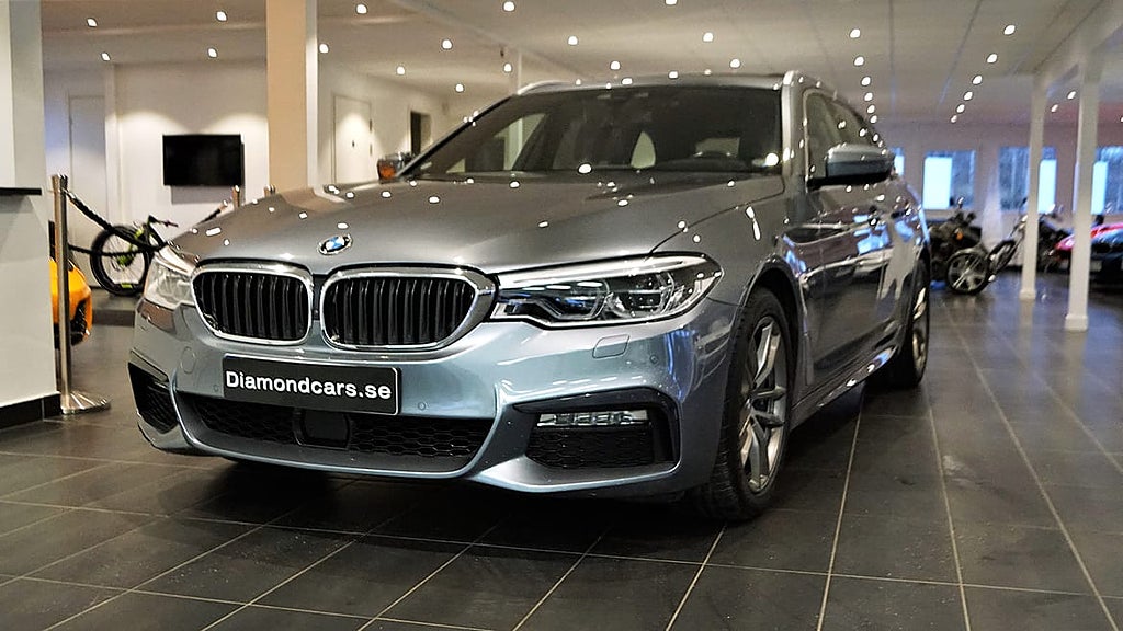BMW 530i xDrive Touring M Sport Pono H\K Head up Drag