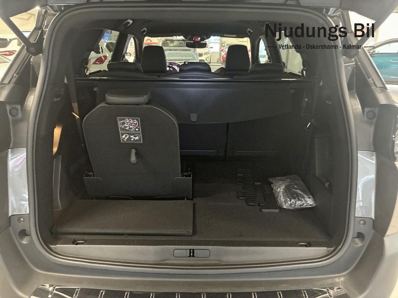 Peugeot 5008 1.2 PureTech 130 EAT Euro 6 2024, bild 7/47