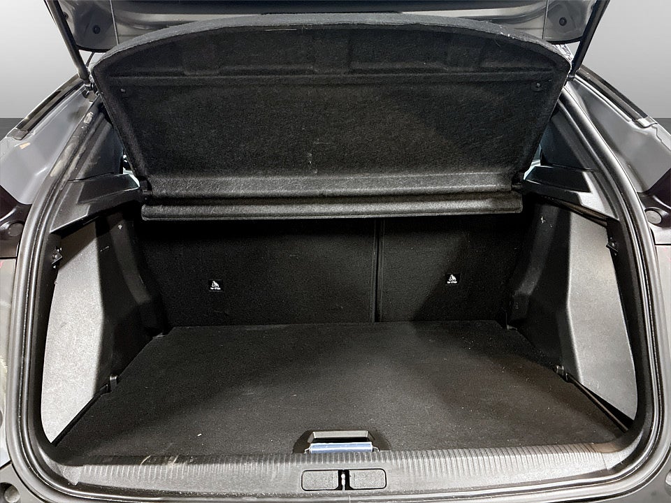 Bild på Peugeot 2008 GT Hybrid 145hk Aut CARPLAY B-KAMERA