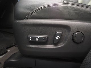 SUV Toyota Land Cruiser 25 av 28