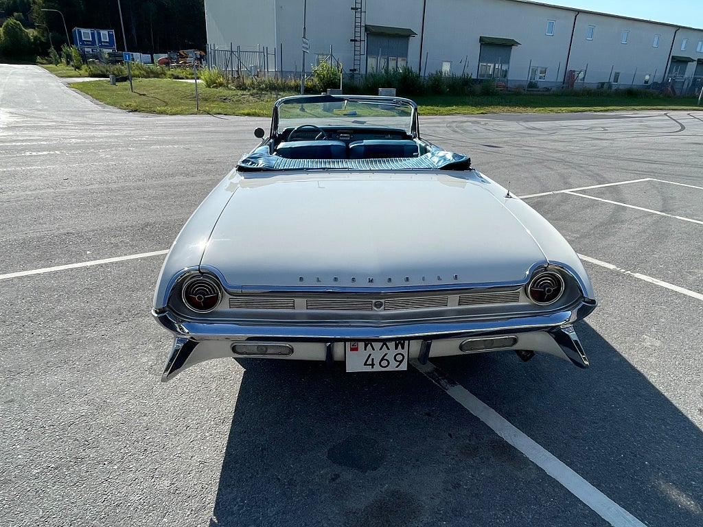 Oldsmobile 98 Classic Ninety-Eight Convertible Coupé 6.5 V8
