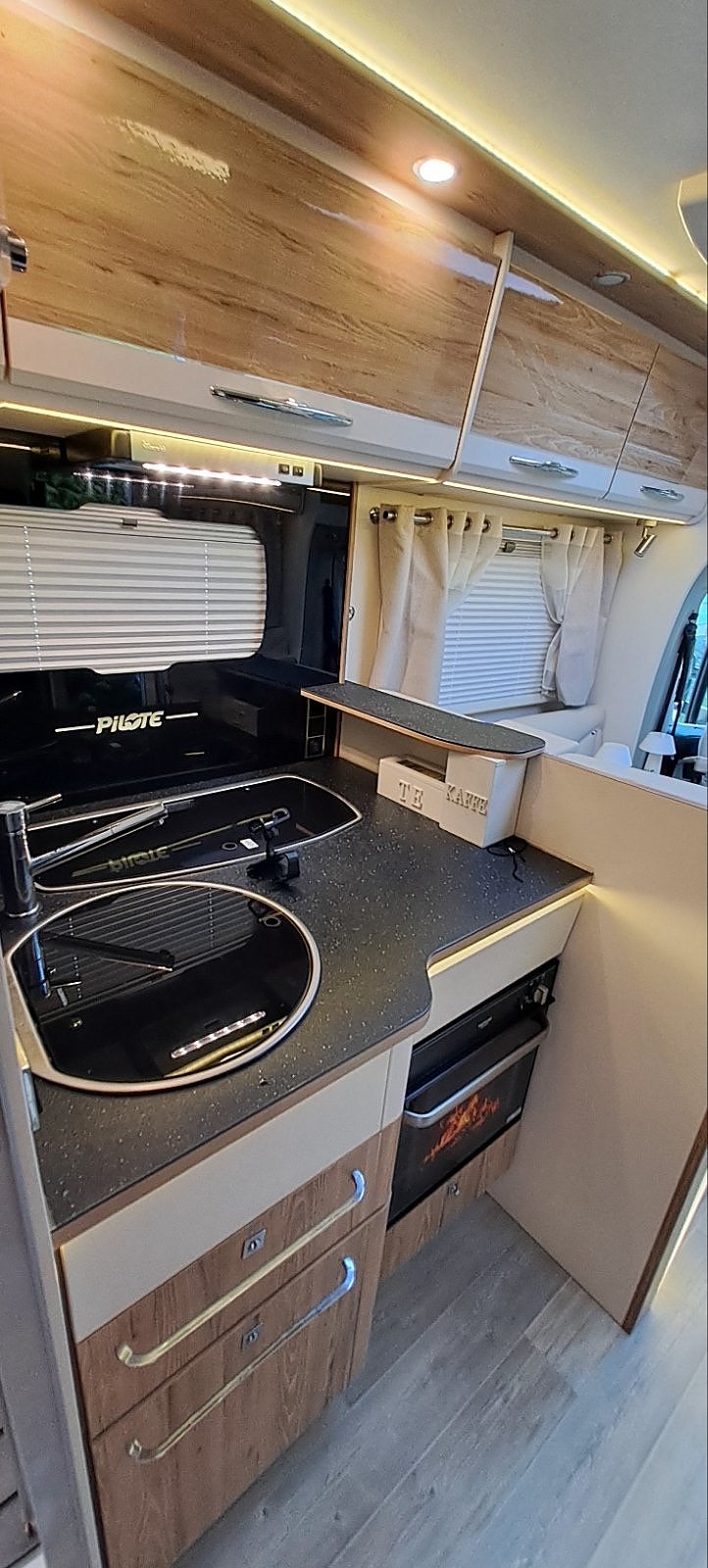 Pilote P740GJ 2018 - miniatyr 15