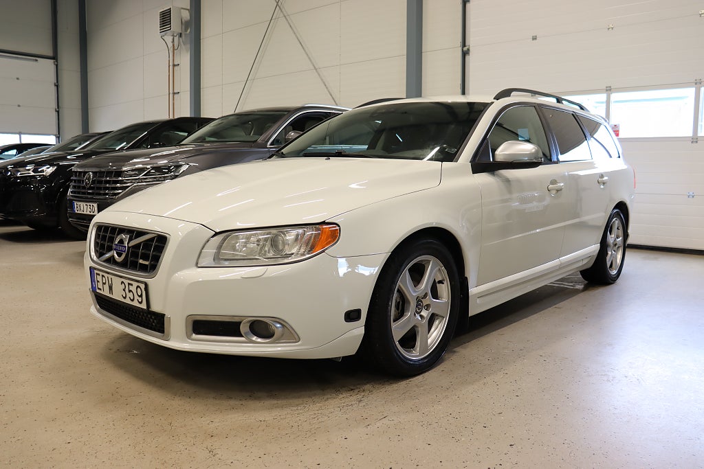 Volvo V70 DRIVe R-Design Drag Kamrembytt Läder P-Värmare 115hk