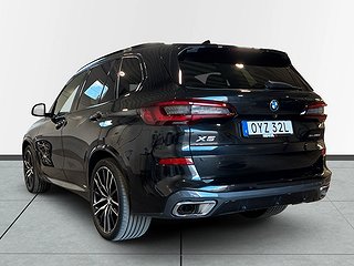 BMW X5 xDrive30d M Sport Aut Drag 360kam Värmare Navi 7-sits