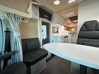 Husbil-halvintegrerad Wingamm Oasi 690 7 av 28