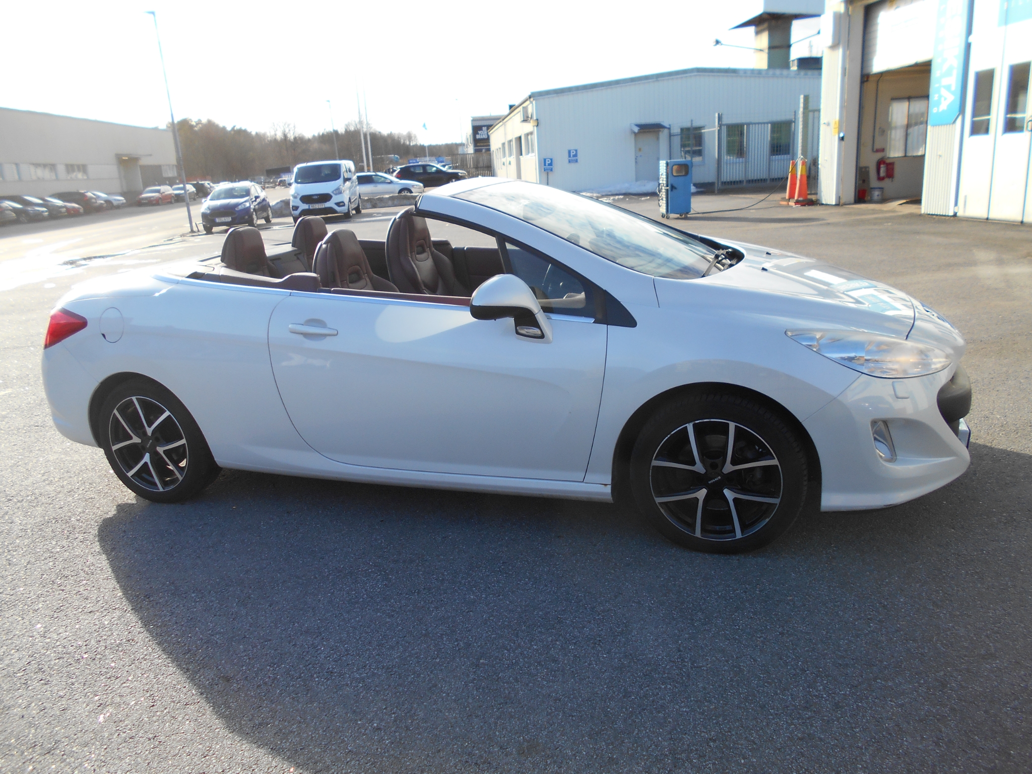 Peugeot 308 2010, bild 3/33