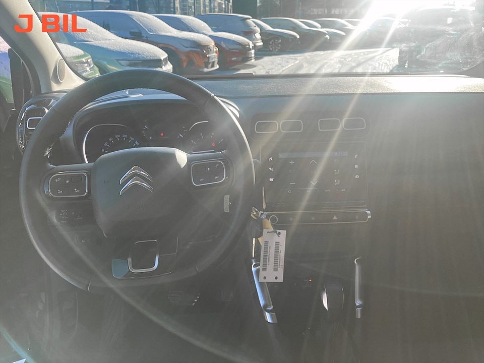 Bild på Citroën C3 Aircross Shine 1.2 PT 130hk Aut - CARPLAY, P-SENSORER BAK