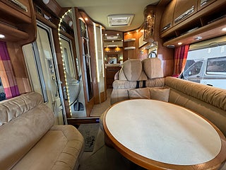 Husbil-integrerad Carthago CHIC E-LINE I 50 (3.0 180HK AUTOMAT) Långbädd, ALDE, 5-bältad! 5 av 22