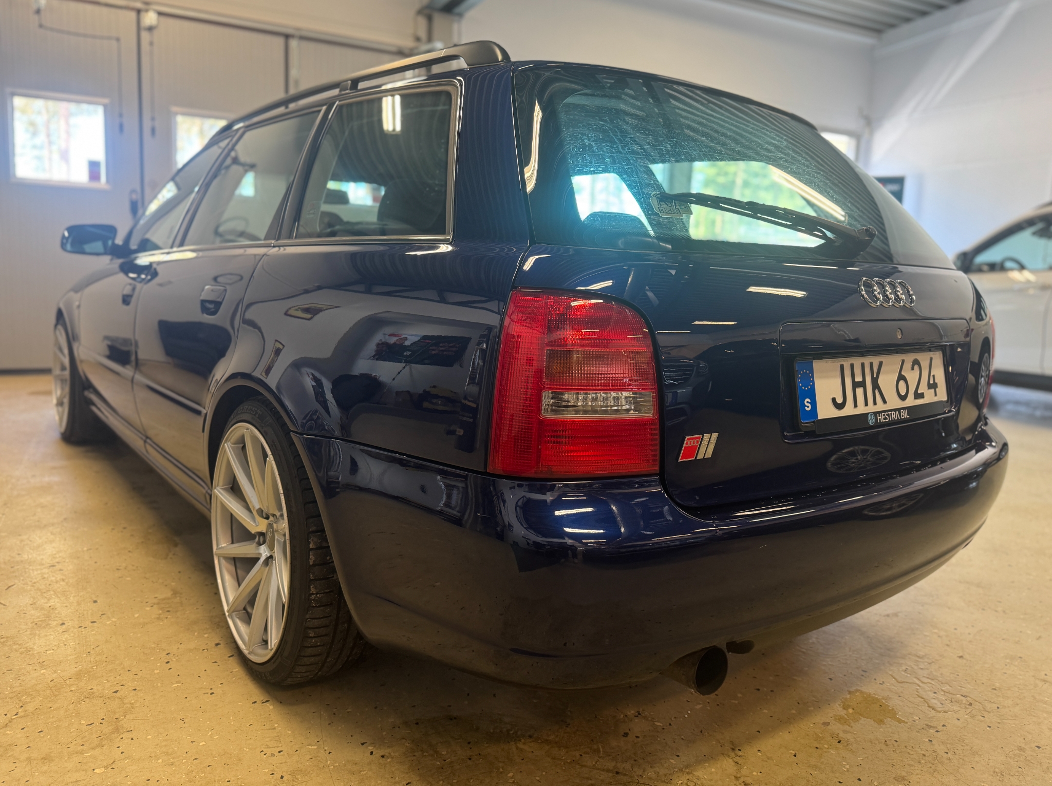 Audi S4 Avant 2.7 V6 quattro 1999, photo 7/48
