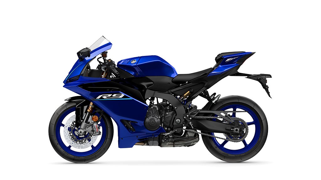 Yamaha R9