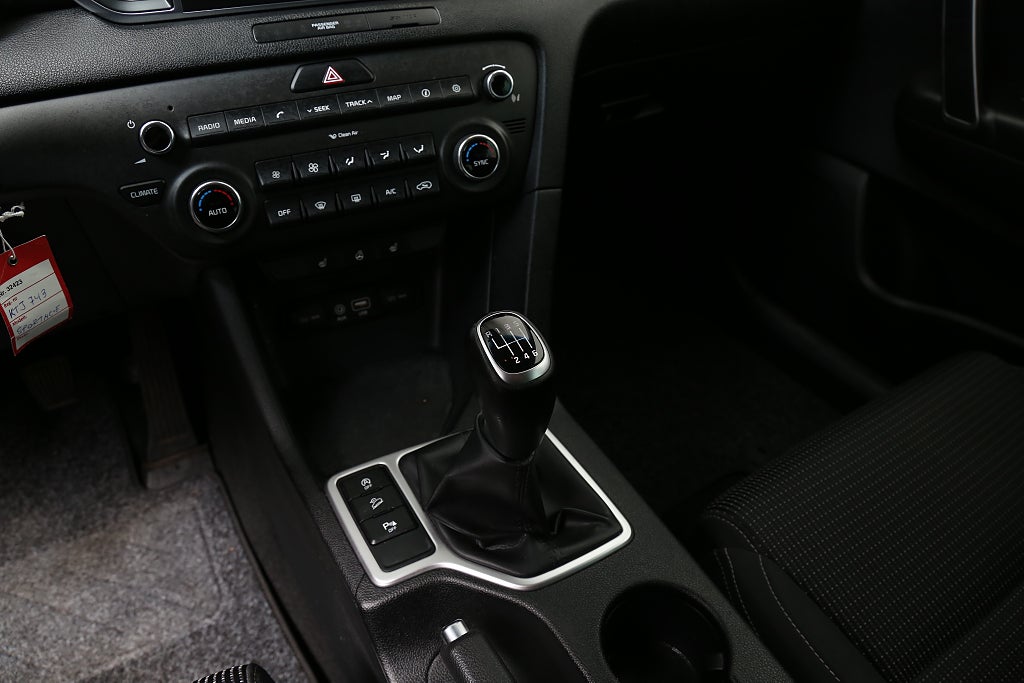 Kia Sportage 1,7 CRDi 115hk Advance Navi Kamera Drag 2016