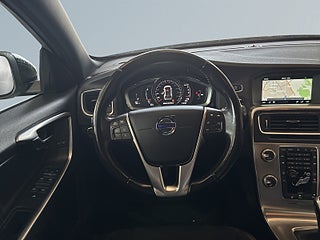 Volvo V60 D4 Momentum S&Vhjul/ Drag/Dvärm/Nav/Rattvärm/KamremBytt – bild 9