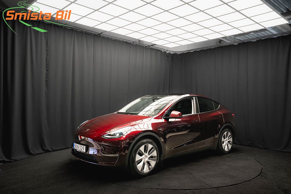 Tesla Model Y Long Range AWD CHERRY-PÄRLEFFEKT DRAG PANO 1-ÄGARE MOMS