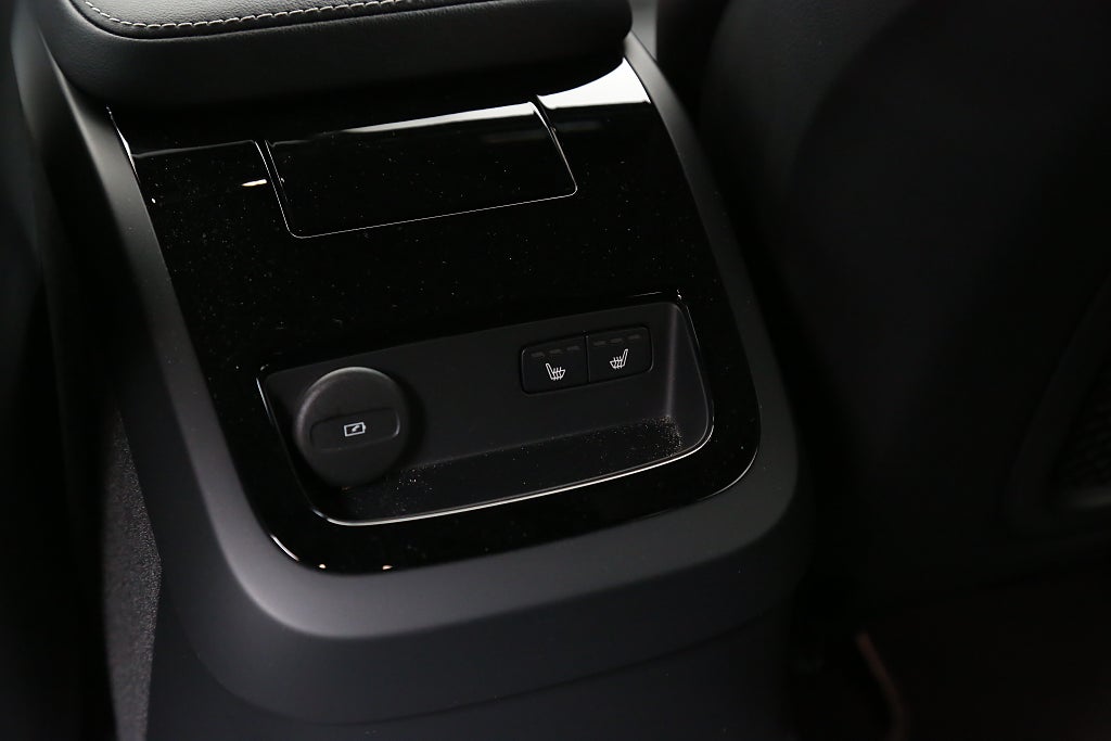 Volvo V60 Recharge T6 AWD 340hk R-Design |Navi|Kamera|Voc| 2022