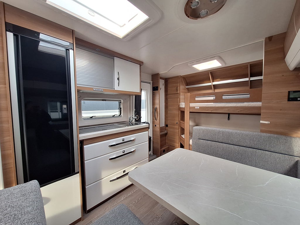 Hobby De Luxe 560 KMFe Barnkammare, Micro, Kampanjprodukt!