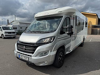Husbil-halvintegrerad LMC Cruiser Premium T701 AUT 19 av 21